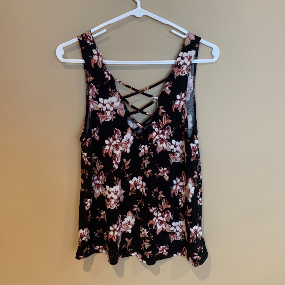 American Eagle cross neck floral tank top